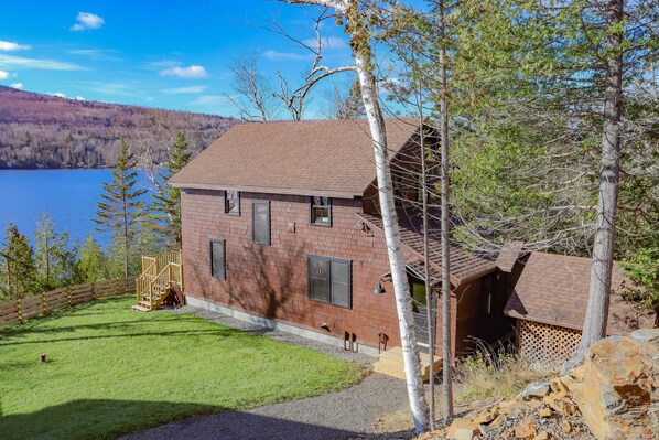 Welcome to Innsbrook Cabin on Rangeley Lake!