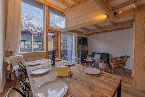 Living and dining room