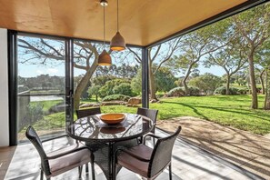Watch kangaroos roam past as you enjoy breakfast in the open-air dining area.