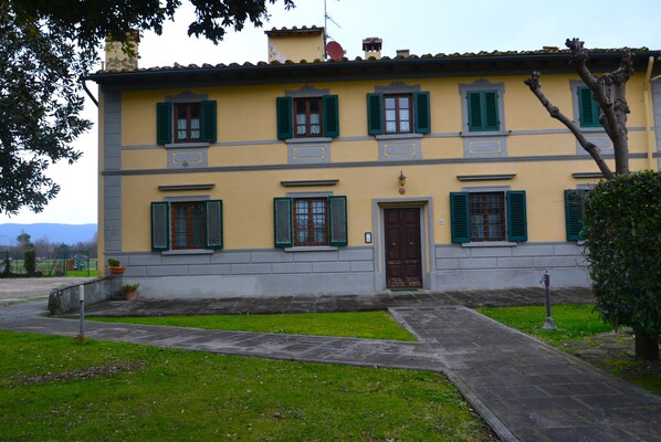 Exterior