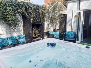Bain à remous extérieur