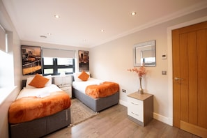 Twin Bedroom 1