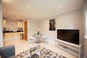 Living Room/Kitchen