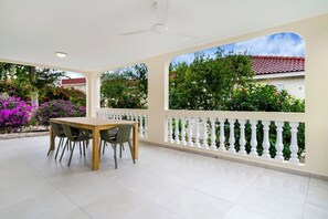 balcony-terrace