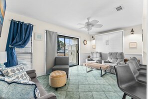 12-17614 Front Beach Rd D1-18