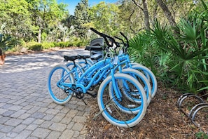 Access to 4 Taxi Bikes with your stay