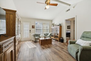 12-web-or-mls-1269 General George Patton Rd - 012