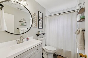 33-web-or-mls-702 Wilsonwood Pl - 033