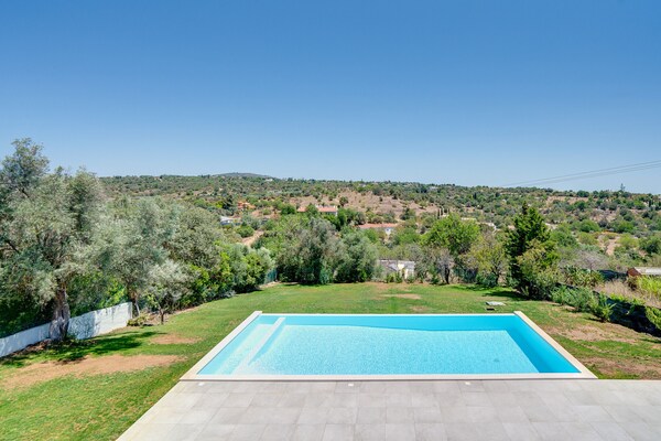 Quinta Do Cerro | 4 Bedrooms | Quiet | Loulé - Algarve