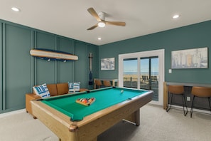Spielezimmer