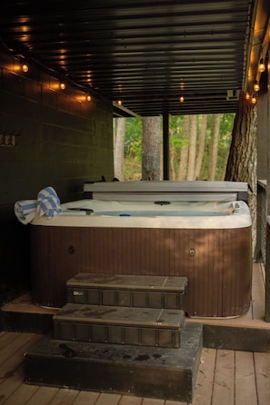 Bain à remous extérieur