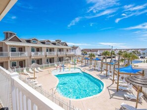 Located at the beautiful Aruba Bay Resort!