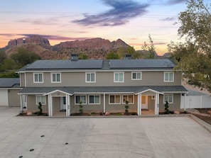 This 3 BR/2 BA unit is part of a 4plex, with 2 other units available for rent