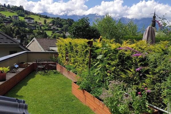 Having a private garden, calm with such a view is real luxury