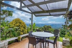Delight in the beauty of this property's Heavenly view with your loved ones.