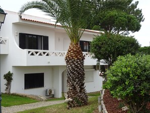 Approach to apartment
