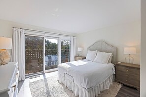 Queen bedroom with patio and views!
