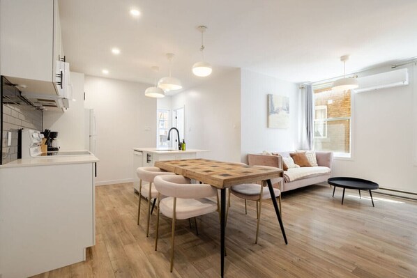 Open Space Living room / Dining area