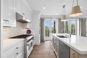 Fully equipped Wolf and Subzero kitchen