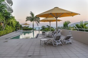 Swimming pool (1)