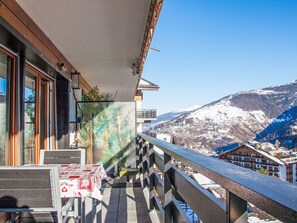 Balcony, Apartment, Hill Station, Mountain Range, Alps, Glacial Landform, Mountain Village, Winter, Ridge, Hotel
