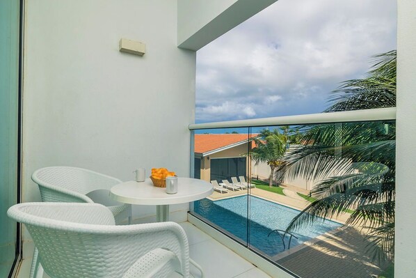 Poolside Views – Enjoy relaxing views from your 2nd-floor unit