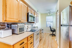 Kitchen | Central A/C & Heat | Dedicated Workspace