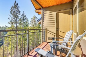 Private Balcony | Access via Living Room