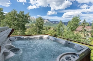 Bain à remous extérieur