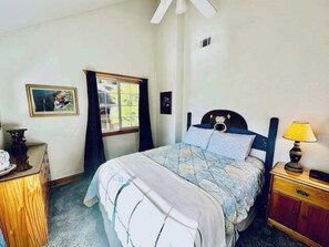 Queen room second floor