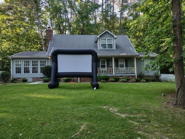 enjoy the 16 ft movie theatre