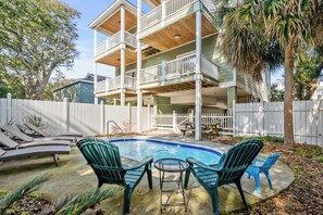 Private pool and backyard 