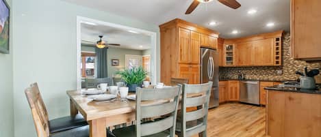Kitchen and Dining Area | Seating for 7!