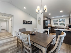 A cozy breakfast spot for the whole fam.