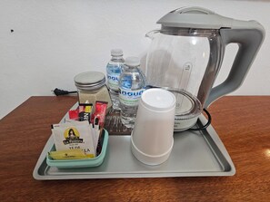 Kaffee und/oder Kaffeemaschine