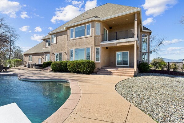 Path, Walkway, Flagstone, Pool, Water