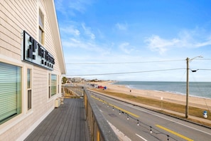 Beach/ocean view