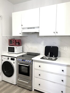 Kitchen + Smart Combo Washer/Drier