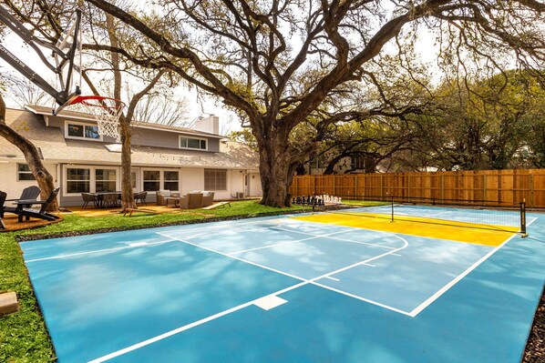 Sport court