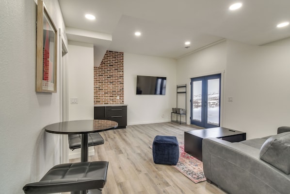 Granby Vacation Rental | 2BR | 1BA | 750 Sq Ft | Step-Free Entry