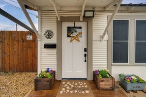 Property Exterior | Single-Story Home