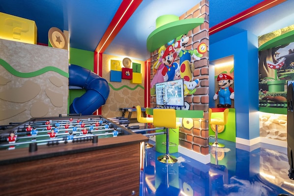 Game Room (Garage)