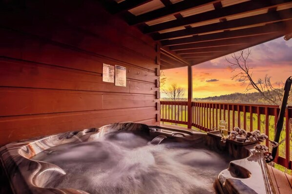 Outdoor spa tub