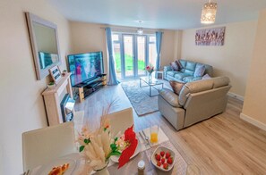 Living Room & Dining Area