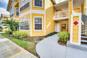 Exterior | Community Parking Lot (2 Vehicles; First-Come, First-Served)