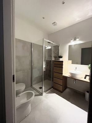 Bagno GC-1