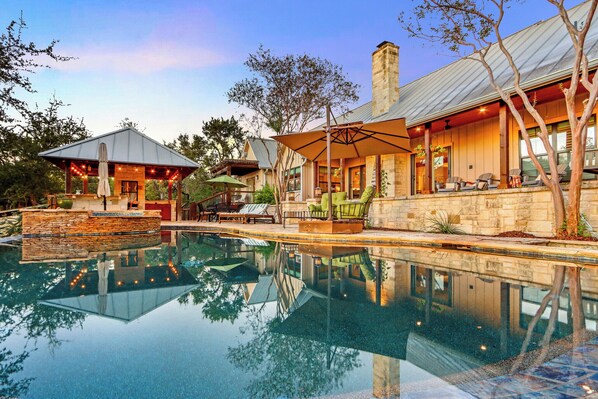 Luxurious outdoor oasis