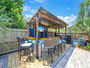 Tiki Bar