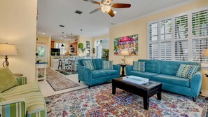 4-212 FLEMING ST living - 1