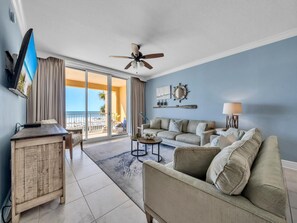 Azure 214 - Gulf front 3/3 condo!